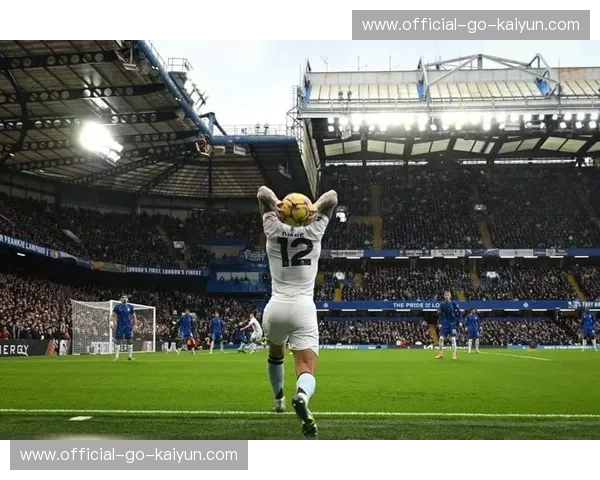 长距离界外球战术盛行，门将出击成功率遭遇挑战